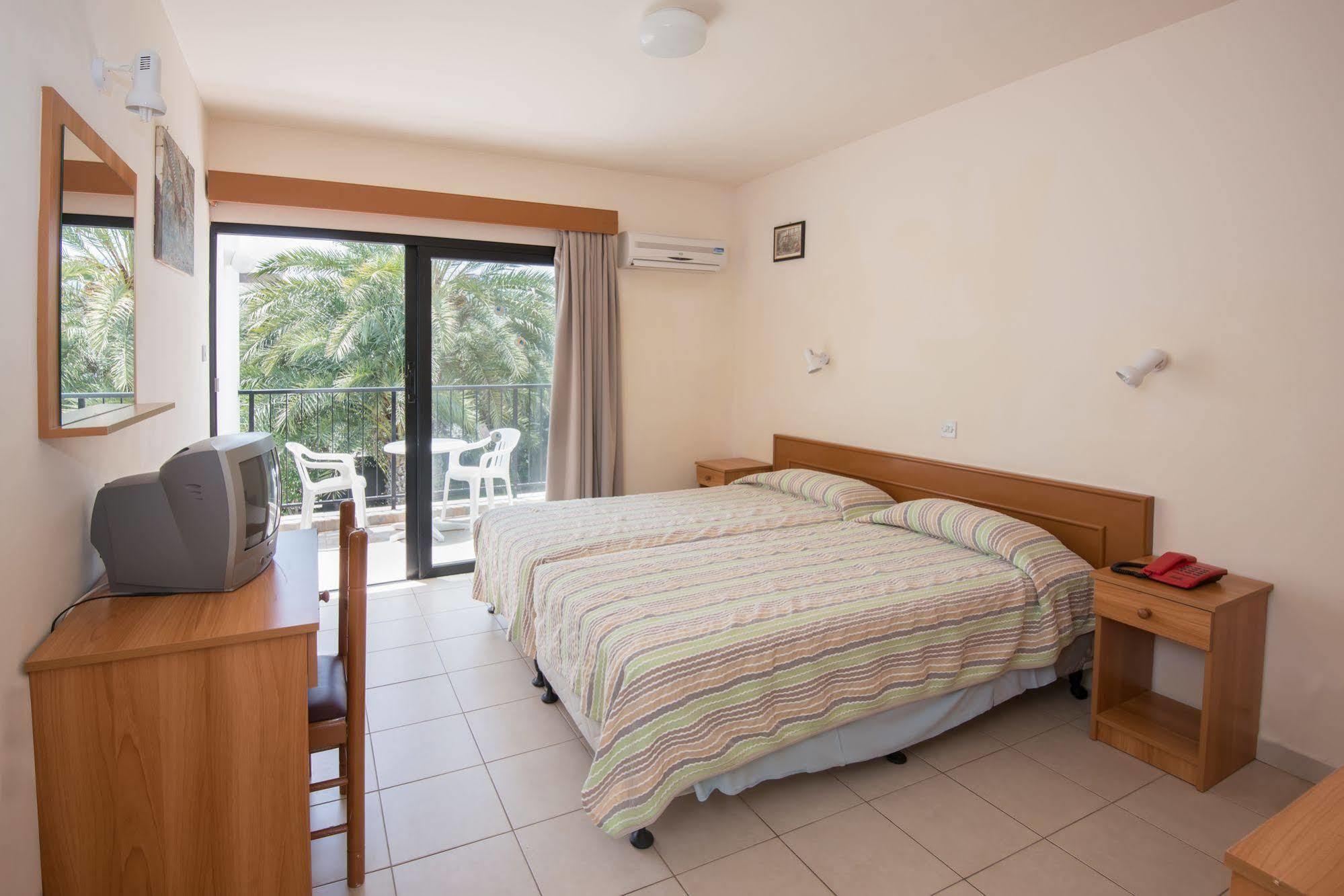 Kkaras Hotel 3 Star Ayia Napa Ngoại thất bức ảnh