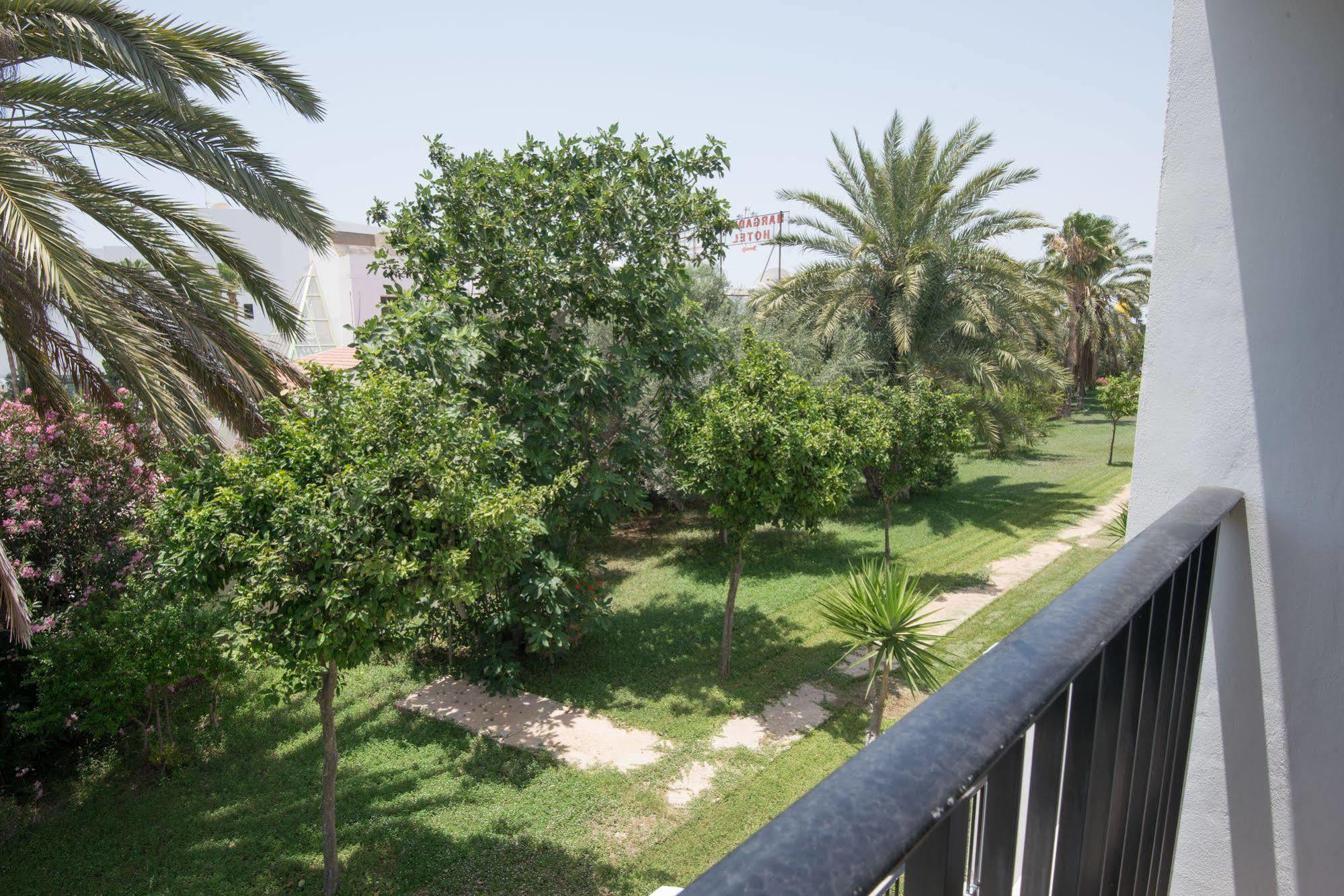Kkaras Hotel 3 Star Ayia Napa Ngoại thất bức ảnh